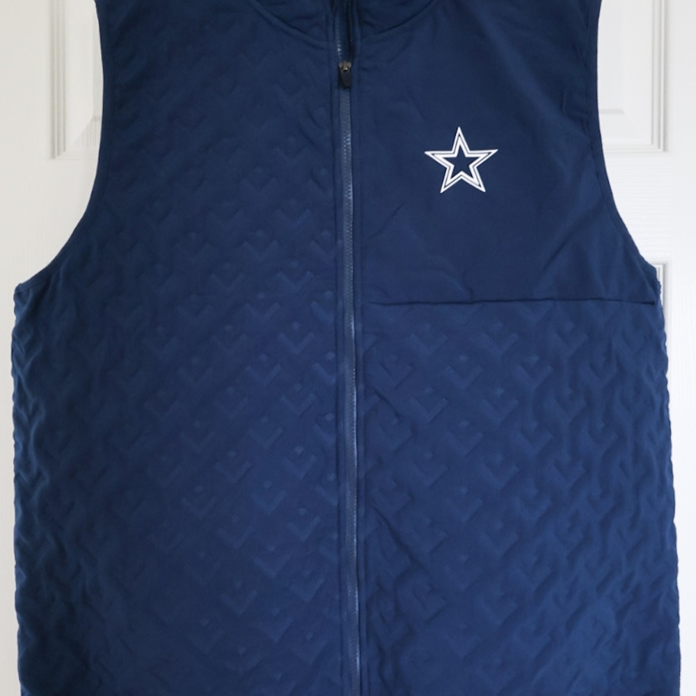 Dallas Cowboy Authenic Club Collection Quilted Huddle Vest